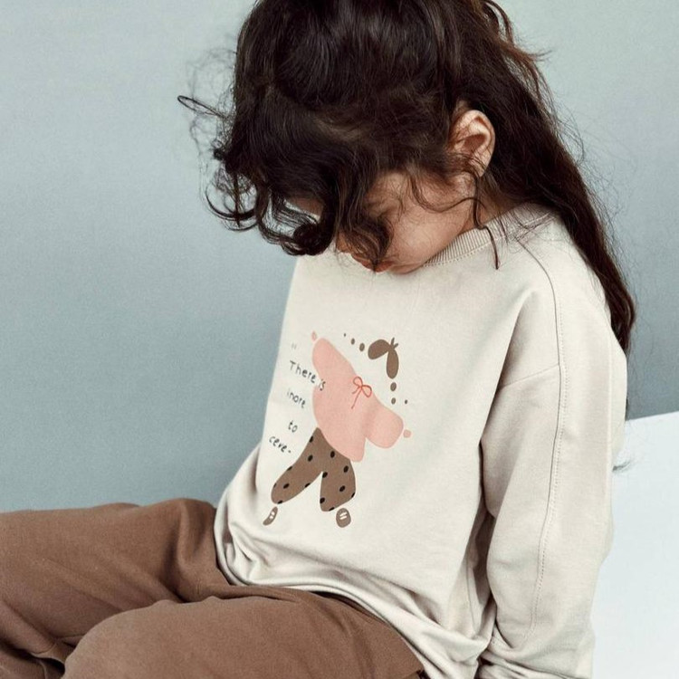 طرح دخترک ست بچگانه