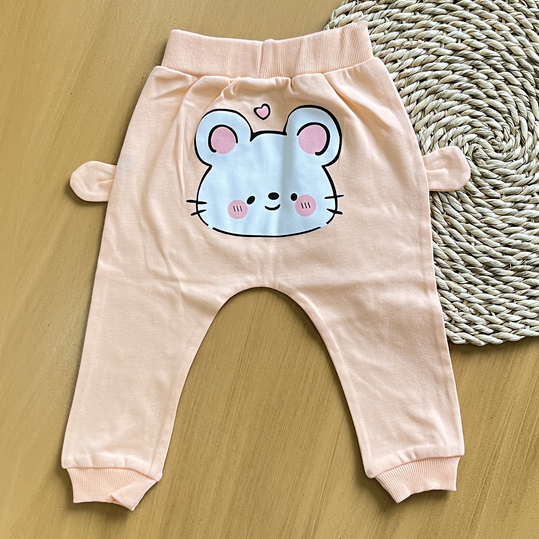 شلوار گوش دار نقلی دخترانه طرح موشی رنگ گلهبی جنس پنبه | مناسب 6 ماه تا 24 ماه